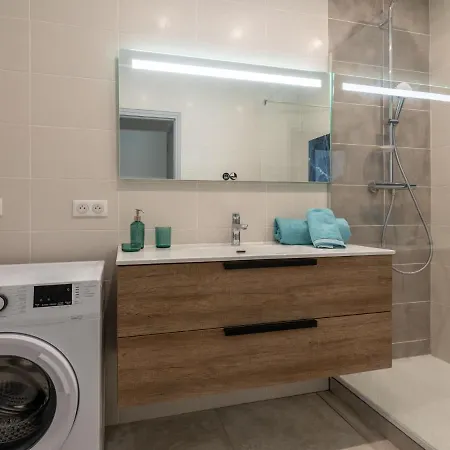 Appartement Le Nirvana-3 By Interhome